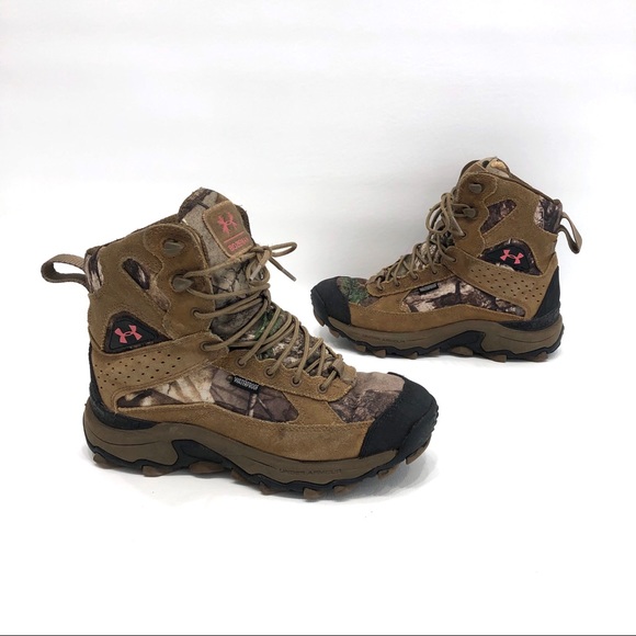 womens under armour camo boots
